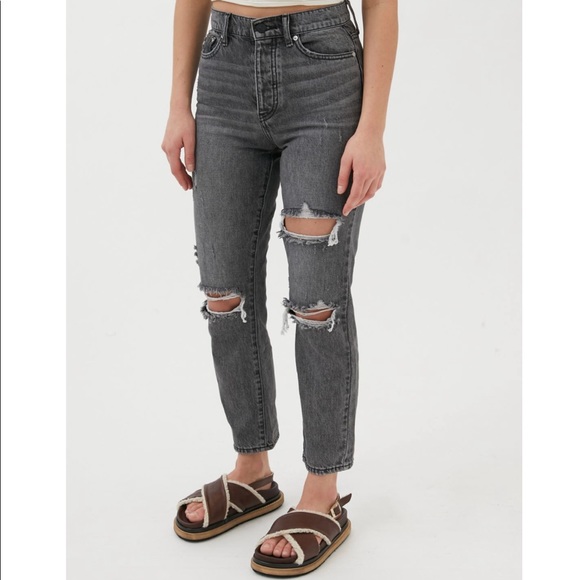 NWT UO BDG High-Waisted Slim Straight Jean – Washed Black Distressed - Picture 2 of 6